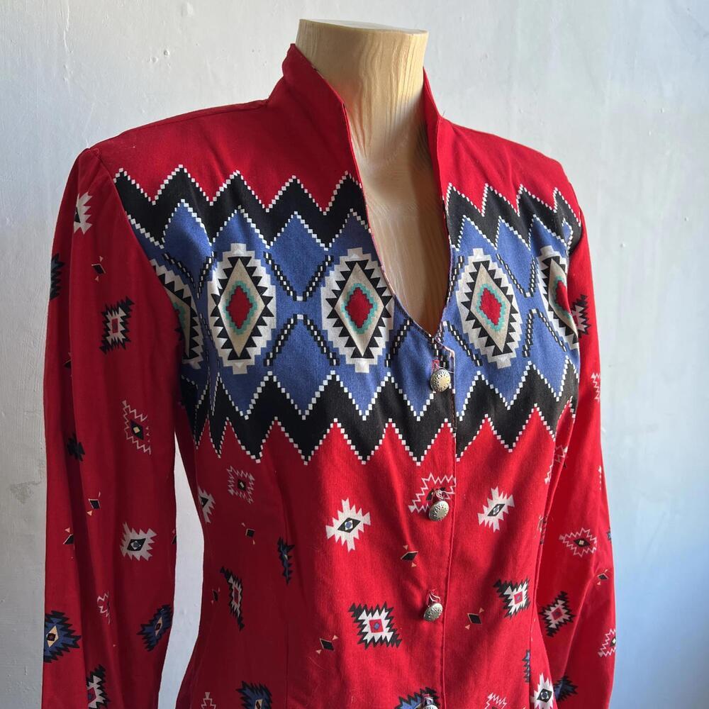 Vintage Roughrider Circle T Women’s M Red Southwestern Concho Western Shirt USA